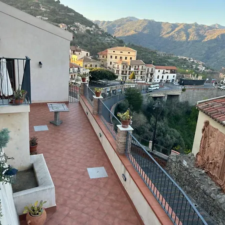 Bed and Breakfast Casa Gambino Savoca